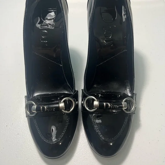 Christian Dior Patent Black Leather Pumps - Picture 10 of 17